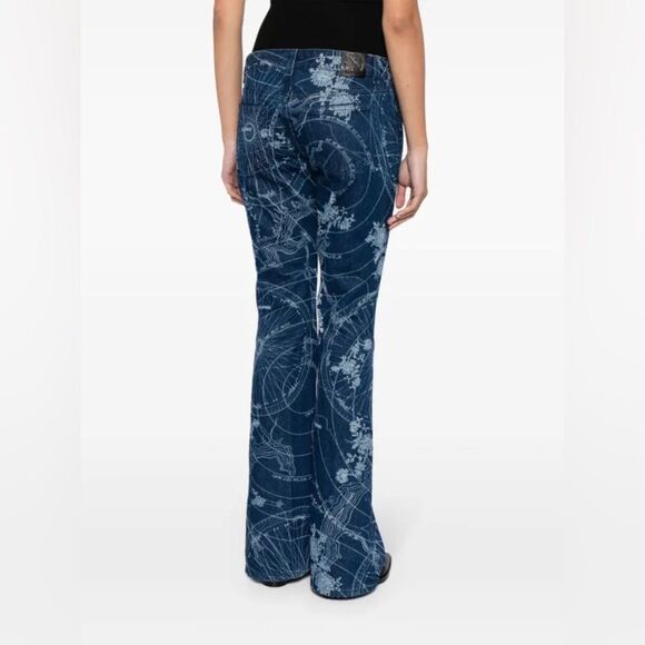 NWOT- Off-White- Globe graphic-print flared jeans- Size 29 - Picture 2 of 16